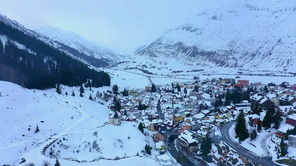 Volo Sul Famoso Villaggio Andermatt Svizzera Inverno Fotografia Aerea — Foto Stock