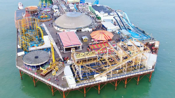 Brighton Pier from above - aerial view over Brighton Beach - BRIGHTON, ENGLAND, DECEMBER 29, 2019 — Stock Photo, Image