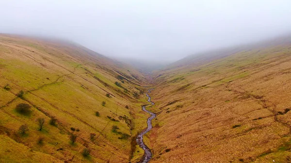 Increíble Parque Nacional Brecon Beacons en Gales desde arriba — Foto de Stock