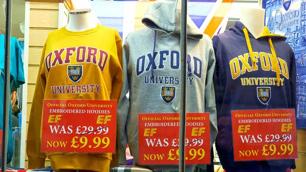 Oxford University Hoodies Einem Souvenirladen Oxford England Oxford Vereinigtes Königreich — Stockfoto