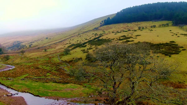 Úžasná krajina národního parku Brecon Beacons ve Walesu — Stock fotografie