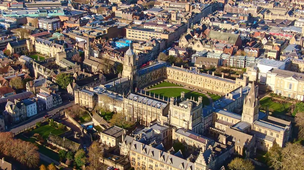 オックスフォード市とクライストチャーチ大学-航空ビュー — ストック写真