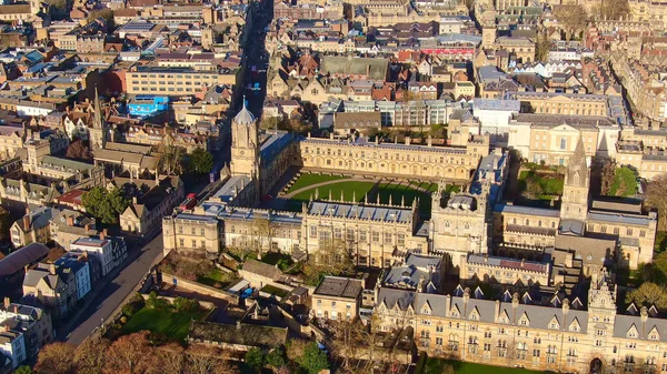 Christ Church University in Oxford from above - aerial view — Stock Photo, Image