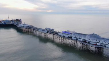 İngiltere 'deki Brighton İskelesi - hava manzaralı - Brighton, Birleşik Krallık, 29 Aralık 2019