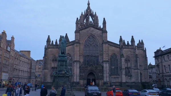 Cidades de Edimburgo Escócia - EDINBURGH, SCOTLAND - JANEIRO 10, 2020 — Fotografia de Stock