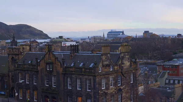 Cityscapes of Edinburgh Scotland - EDINBURGH, SCOTLAND - JANUARY 10, 2020 — ストック写真