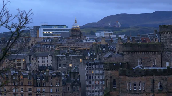 Cityscapes of Edinburgh Scotland - EDINBURGH, SCOTLAND - JANUARY 10, 2020 — ストック写真