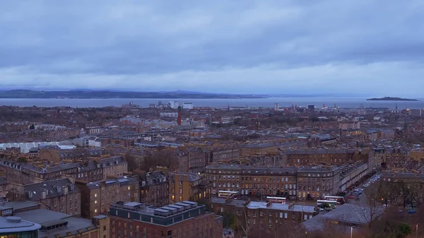 Paesaggi urbani di Edimburgo Scozia - EDINBURGH, SCOTLAND - 10 GENNAIO 2020 — Foto Stock