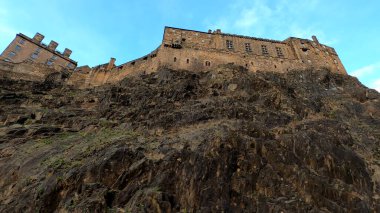 Castlehill 'deki ünlü Edinburgh Şatosu - Edinburgh, İngiltere - 11 Ocak 2020