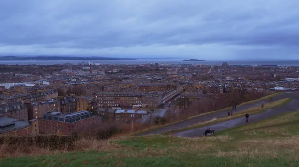 Cityscapes of Edinburgh Scotland - EDINBURGH, SCOTLAND - JANUARY 10, 2020 — ストック写真