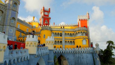 Portekiz 'deki İnanılmaz Pena Sarayı - Lizbon Şehri - Sintra. Portekiz - 15 Ekim 2019