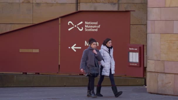 Museu Nacional da Escócia em Edimburgo - EDINBURGH, SCOTLAND - JANEIRO 10, 2020 — Vídeo de Stock