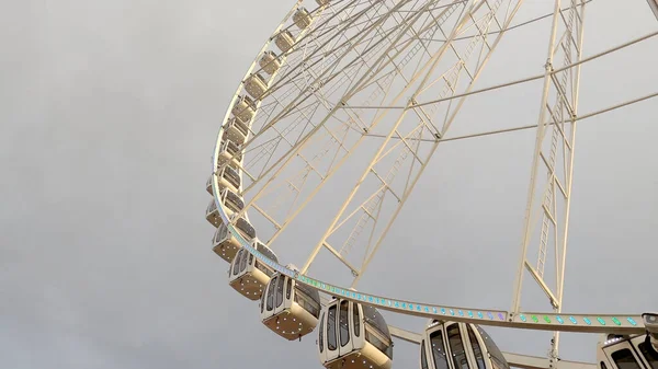 伦敦世博会上摩天轮的广角镜- 2019年12月10日 — 图库照片