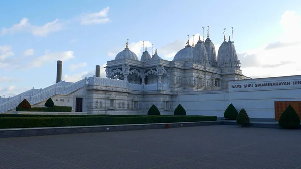 White angle view over Neasden temple in London Brent - LONDON, ENGLAND - DECEMBER 10, 2019 — Stock Photo, Image