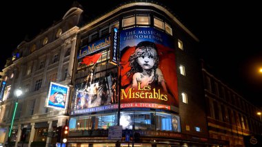 Les Miserables müzikali Londra 'daki Sondheim tiyatrosunda - Londra, İngiltere - 11 Aralık 2019
