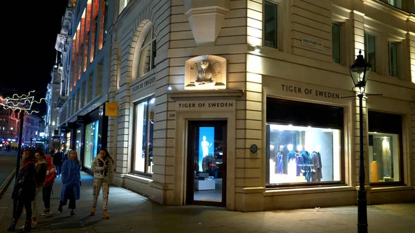 Tiger of sweden shop in london - london, england - 11. Dezember 2019 — Stockfoto