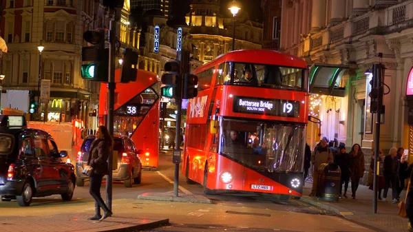 Színes London Night Street View London Egyesült Királyság December 2019 — Stock Fotó