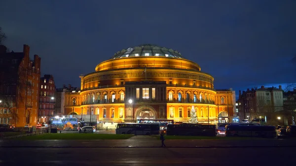 Royal Albert Hall Londyn nocą - Londyn, Anglia - 11 grudnia 2019 — Zdjęcie stockowe