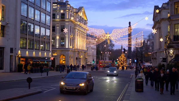 Fantastiska London på juletid - London, England - 10 december 2019 — Stockfoto