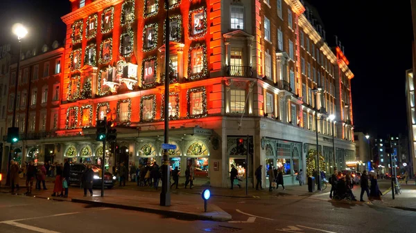 Erstaunliche fortnum und mason store in london - london, england - dez 11, 2019 — Stockfoto