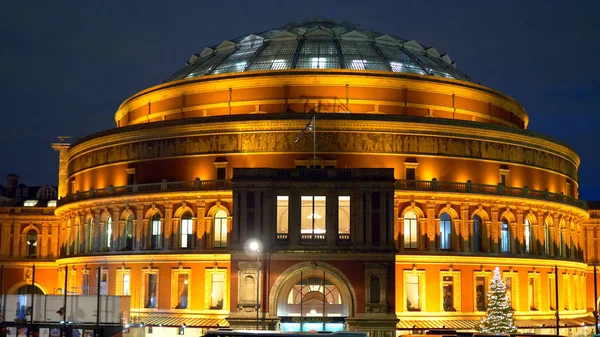 Famoso Royal Albert Hall London - vista nocturna - LONDRES, INGLATERRA - 11 DE DICIEMBRE DE 2019 — Foto de Stock