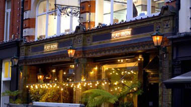 Düz Demir Bina Londra Covent Garden - Londra, Birleşik Krallık - 10 Aralık 2019