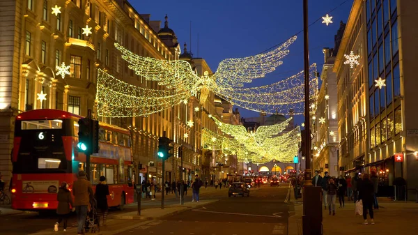 Ангелы Света Улицах Лондона Рождество London United Kingdom Декабрь 2019 — стоковое фото