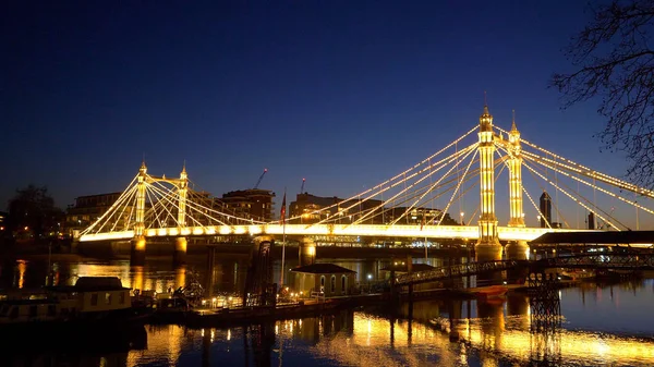 Hermoso Puente Albert Noche Londres Reino Unido Diciembre 2019 —  Fotos de Stock