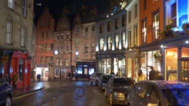 Edinburgh 'un tarihi bölgesinde renkli binalar - Edinburgh, İngiltere - 10 Ocak 2020