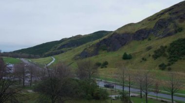 Edinburgh 'un tarihi bölgesindeki Holyrood Parkı - seyahat fotoğrafçılığı