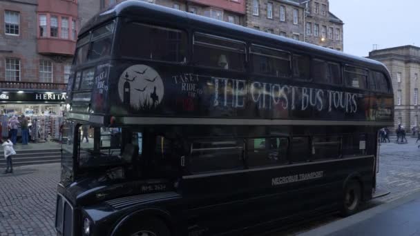 Ghost Bus Tours Στην Πόλη Του Εδιμβούργου Εδιμβούργο Ηνωμένο Βασίλειο — Αρχείο Βίντεο