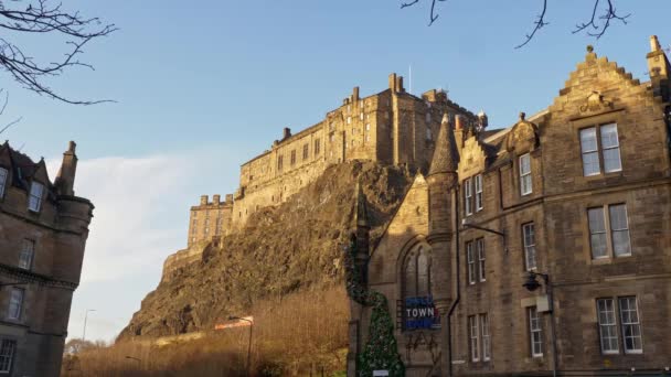 Edinburgh Castle Castlerock Een Prachtig Uitzicht Een Zonnige Dag Reizen — Stockvideo