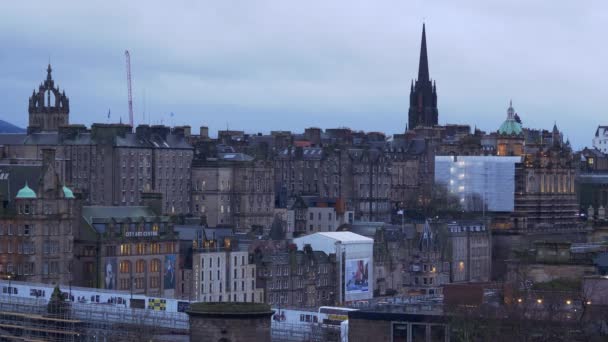 Calton Hill Den Edinburgh Üzerindeki Hava Manzarası Seyahat Fotoğrafçılığı — Stok video