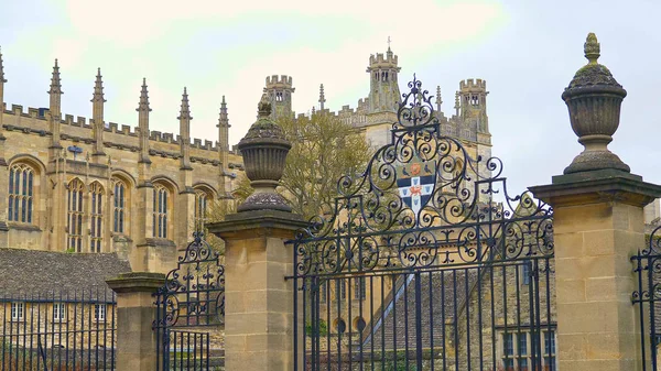 Clarks Row street sign in Oxford England - OXFORD, ENGLAND - JANUARY 3, 2020 — Stock Photo, Image