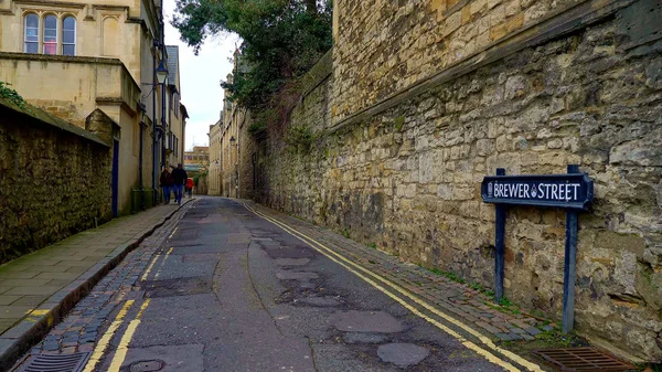 Pembroke Square in Oxford Engeland - OXFORD, ENGLAND - JANUARI 3, 2020 — Stockfoto