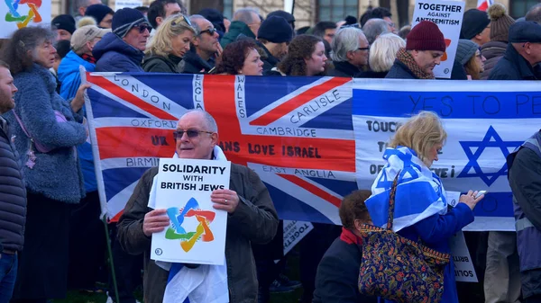 Protesto anti-racista Marcha na Praça do Parlamento em Londres - LONDRES, ENGLÂNDIA - DEZEMBRO 10, 2019 — Fotografia de Stock