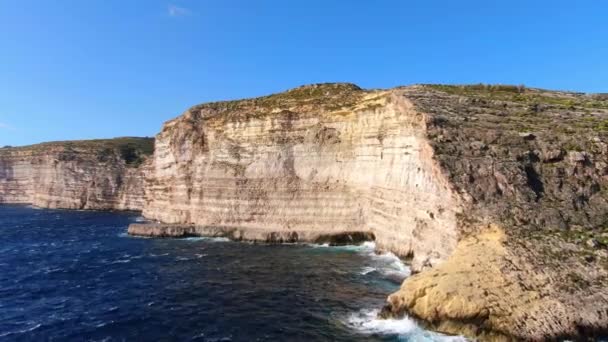 Falésias Gozo Malta Cima Imagens Aéreas — Vídeo de Stock