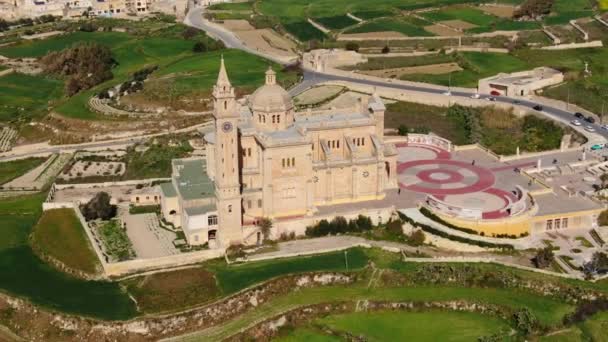 Incrível Igreja Gozo Pinu Santuário Nacional Cima Imagens Aéreas — Vídeo de Stock