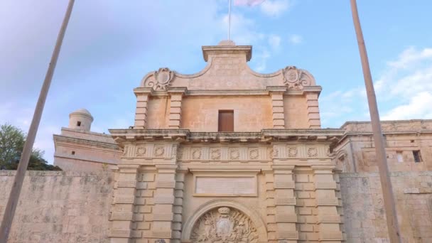 Słynna Brama Mdina Historycznym Górskim Mieście Mdina Zdjęcia Podróży — Wideo stockowe