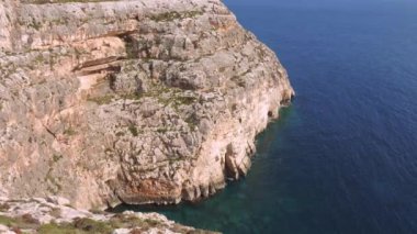 Malta 'daki Blue Grotto' da inanılmaz mavi su - seyahat görüntüleri