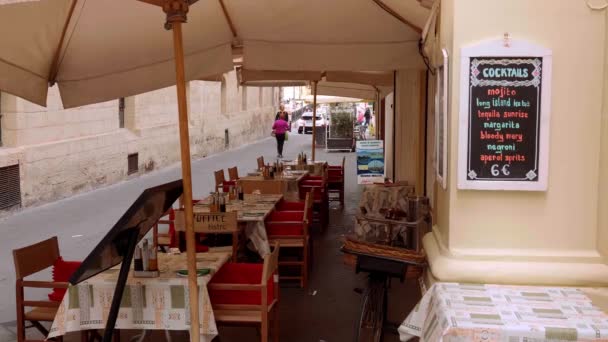 Bistro Und Restaurants Historischen Viertel Von Valletta Valletta Malta März — Stockvideo