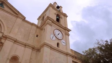 Valletta Malta 'daki St John Katedrali - VALLETTA, MALTA - 5 Mart 2020