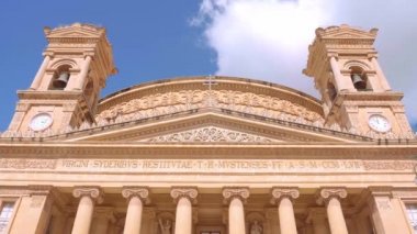 Mosta Rotunda - Malta Adası 'ndaki ünlü katedral - seyahat görüntüleri