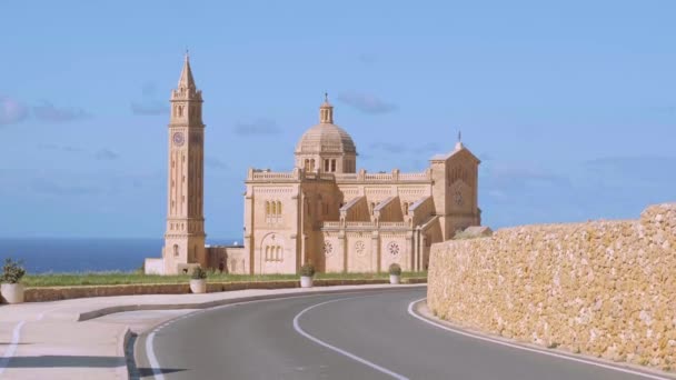 Die Kirche Pinu Auf Gozo Ist Ein Berühmtes Wahrzeichen Der — Stockvideo