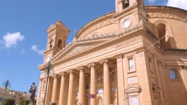 Mosta Rotunda - Malta Adası 'ndaki ünlü katedral - seyahat görüntüleri