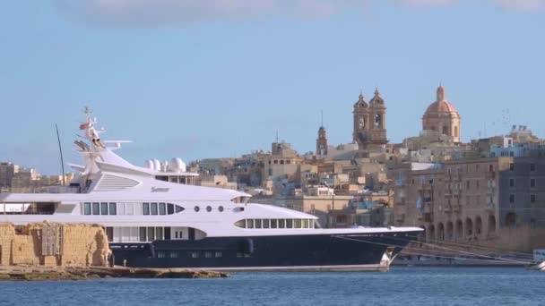 Modern Och Lyxig Yacht Hamnen Valletta Staden Valletta Malta Mars — Stockvideo