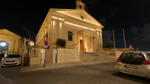 Bolsa Valores Valeta Malta Noche Ciudad Valletta Malta Marzo 2020 — Vídeo de stock