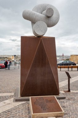 Valletta Malta 'da Modern Sanat Heykeli - Malta Adası - 5 Mart 2020