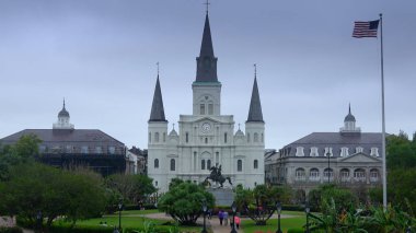 New Orleans Jackson Meydanı 'ndaki St. Louis Katedrali - NEW ORLEANS, ABD - 17 Nisan 2016 - Seyahat fotoğrafçılığı
