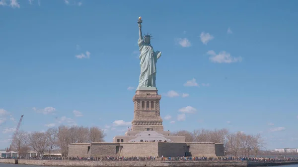 Famosa Estatua de la Libertad Nueva York - fotografía de viaje — Foto de Stock